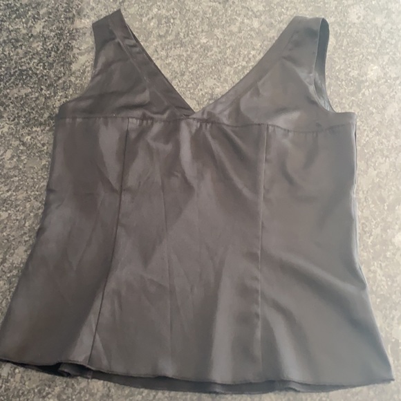 Women’s tank - Picture 2 of 3